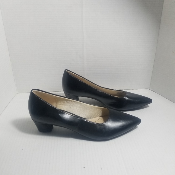 LIFESTRIDE WOMEN'S BLACK HEELS SIZE 10 - Picture 1 of 12